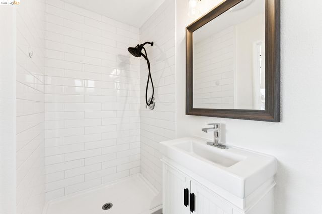 1300 Evergreen Dr., Concord, CA 94520