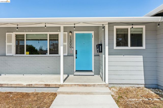 1300 Evergreen Dr., Concord, CA 94520
