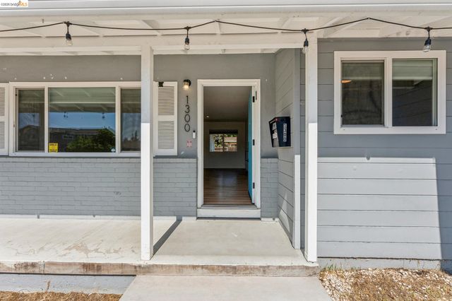 1300 Evergreen Dr., Concord, CA 94520