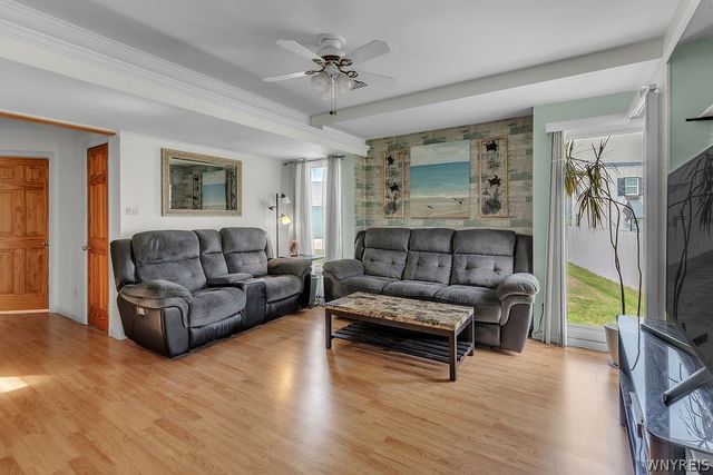 1030 East River Road, Grand Island, NY 14072