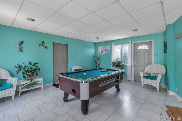1030 East River Road, Grand Island, NY 14072