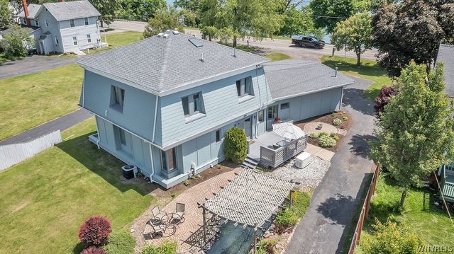1030 East River Road, Grand Island, NY 14072