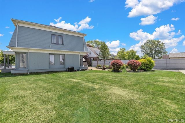 1030 East River Road, Grand Island, NY 14072