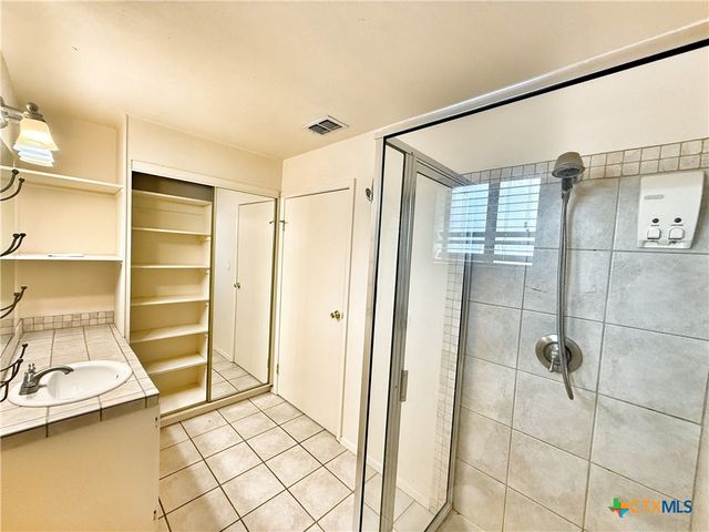 275 Halm Drive, Canyon Lake, TX 78133