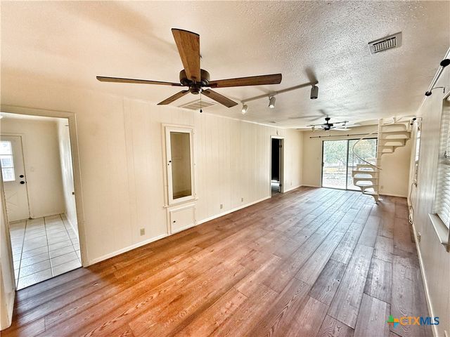 275 Halm Drive, Canyon Lake, TX 78133