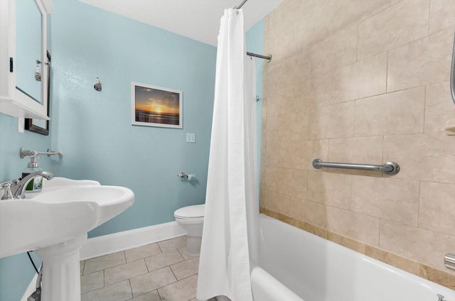 2726 8TH AVENUE W, Bradenton, FL 34205