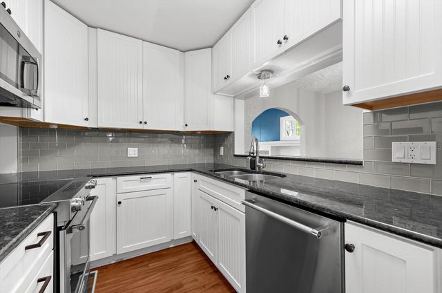 2726 8TH AVENUE W, Bradenton, FL 34205