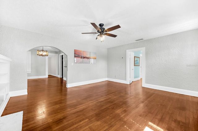 2726 8TH AVENUE W, Bradenton, FL 34205