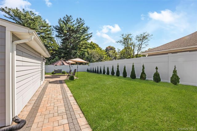 460 Amsterdam Avenue, East Patchogue, NY 11772