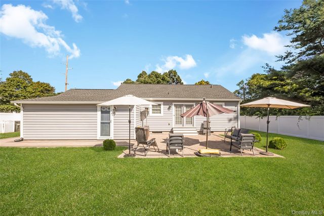 460 Amsterdam Avenue, East Patchogue, NY 11772