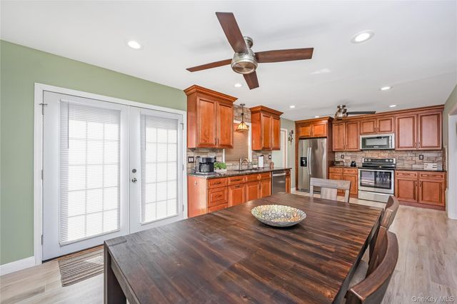 460 Amsterdam Avenue, East Patchogue, NY 11772