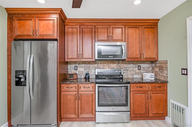 460 Amsterdam Avenue, East Patchogue, NY 11772
