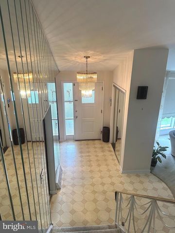 150 SHELLY LN, Philadelphia, PA 19115