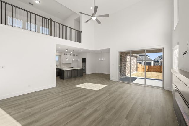 408 McKinley Street, Desoto, TX 75115