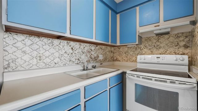 411 Lakewood Circle B709, Colorado Springs, CO 80910