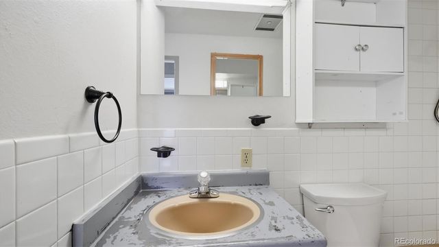 411 Lakewood Circle B709, Colorado Springs, CO 80910