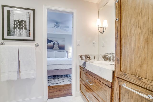 2727 Shelby Avenue S, Dallas, TX 75219