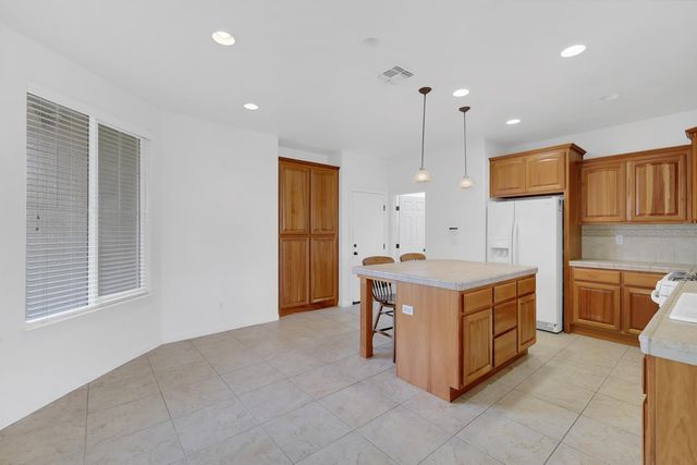 5598 Turnberry Dr, Marysville, CA 95901