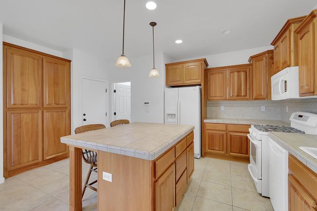 5598 Turnberry Dr, Marysville, CA 95901