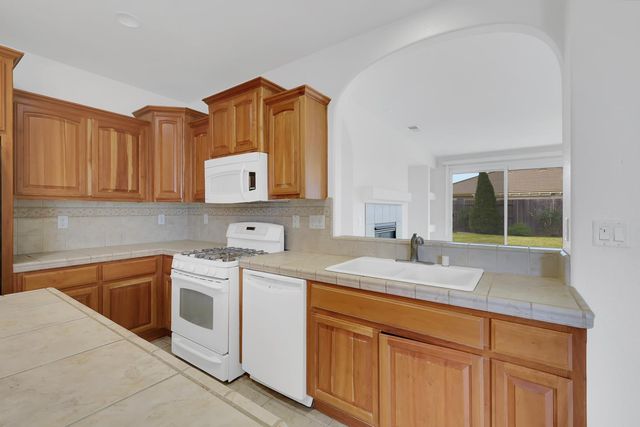 5598 Turnberry Dr, Marysville, CA 95901