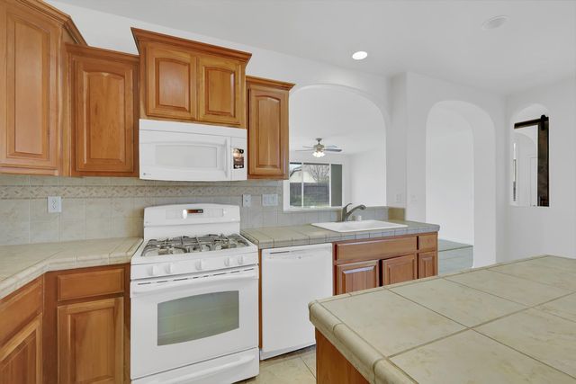 5598 Turnberry Dr, Marysville, CA 95901