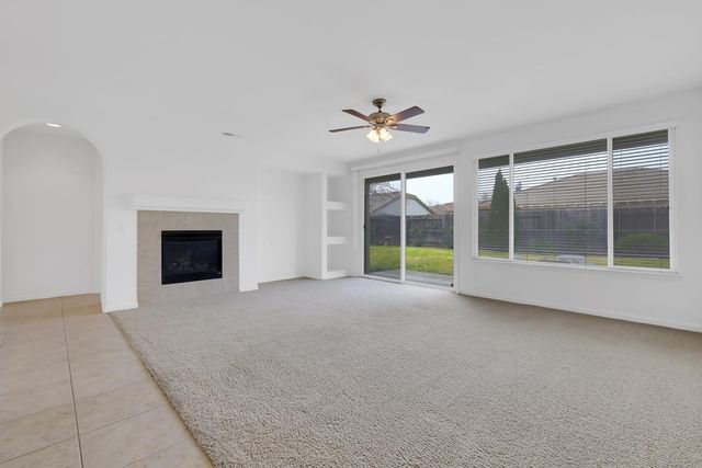 5598 Turnberry Dr, Marysville, CA 95901