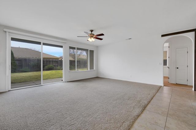 5598 Turnberry Dr, Marysville, CA 95901