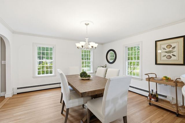 44 Old Meeting House Ln, Norwell, MA 02061