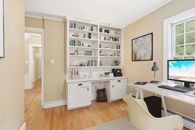 44 Old Meeting House Ln, Norwell, MA 02061