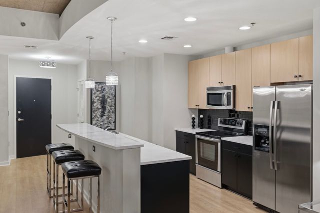 301 Demonbreun St Unit 1902, Nashville, TN 37201