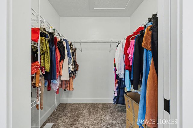 2929 E Morgan Trail, Rockford, MI 49341