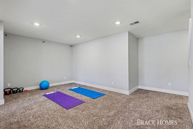 2929 E Morgan Trail, Rockford, MI 49341