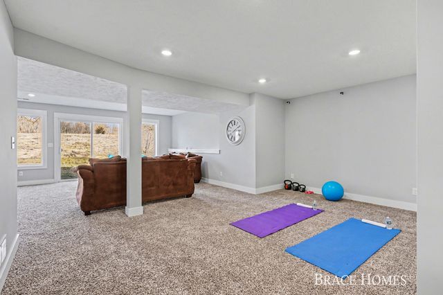 2929 E Morgan Trail, Rockford, MI 49341