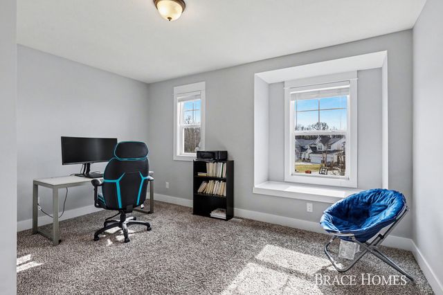 2929 E Morgan Trail, Rockford, MI 49341