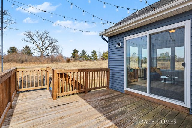 2929 E Morgan Trail, Rockford, MI 49341