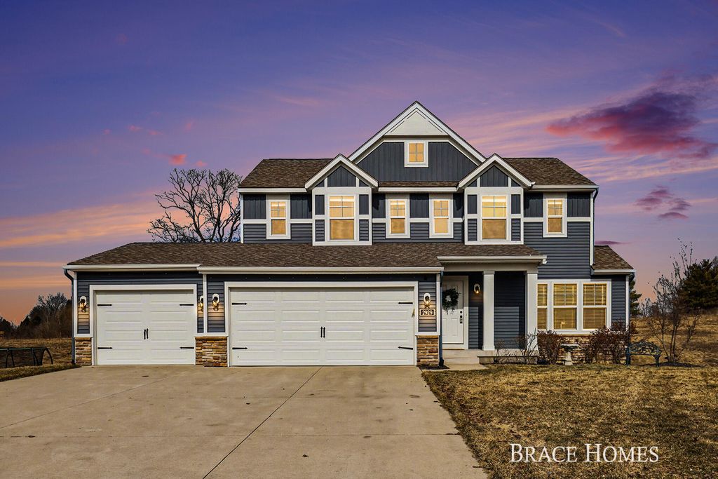 2929 E Morgan Trail, Rockford, MI 49341