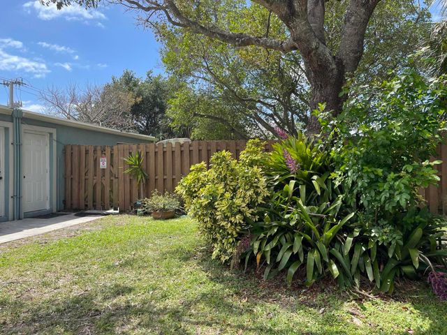 701 SE 4th Street Apt West, Boynton Beach, FL 33435