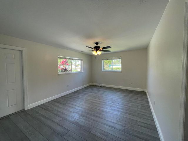 701 SE 4th Street Apt West, Boynton Beach, FL 33435