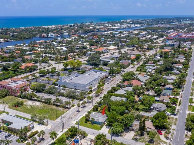 701 SE 4th Street Apt West, Boynton Beach, FL 33435