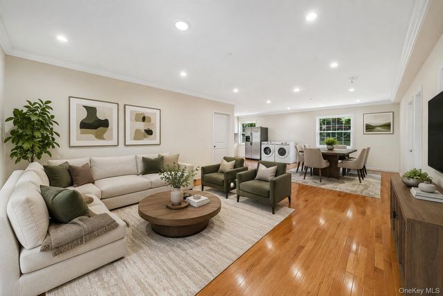 85-02 165th Street, Jamaica Hills, NY 11432
