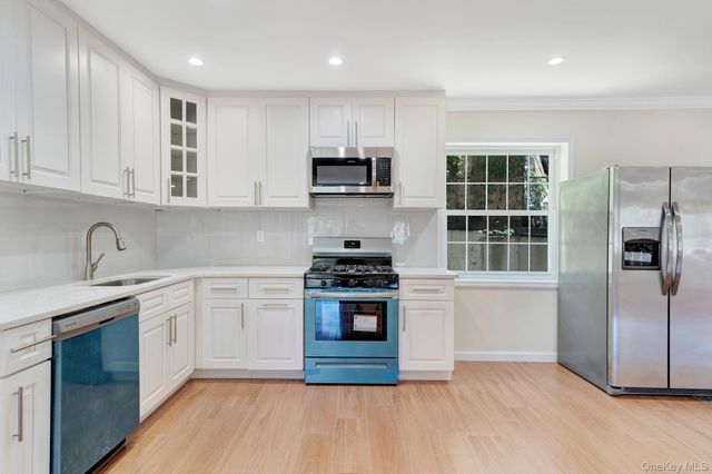85-02 165th Street, Jamaica Hills, NY 11432