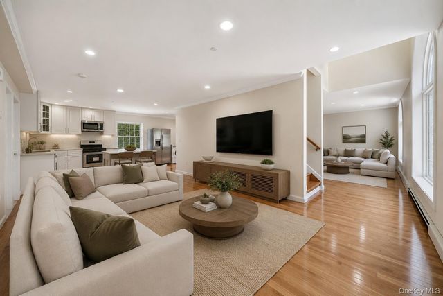 85-02 165th Street, Jamaica Hills, NY 11432