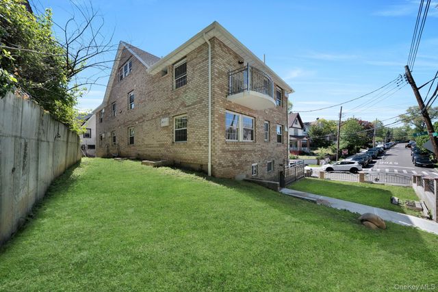 85-02 165th Street, Jamaica Hills, NY 11432
