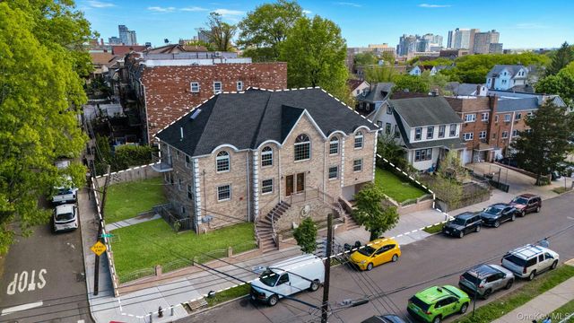 85-02 165th Street, Jamaica Hills, NY 11432