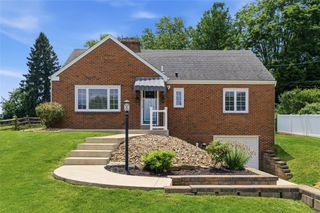 212 Patton Drive, Moon/crescent Twp, PA 15108