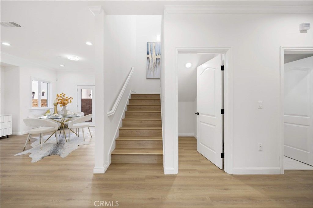 Image 13 of property listing at 5461 Sultana Avenue, Temple City, CA 91780