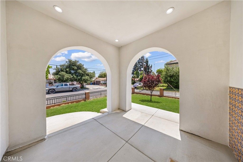 Image 7 of property listing at 5461 Sultana Avenue, Temple City, CA 91780