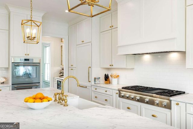 10504 Serenbe Lane, Chattahoochee Hills, GA 30268