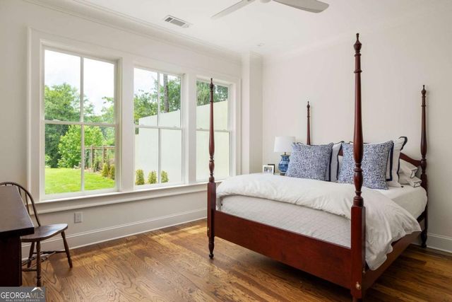 10504 Serenbe Lane, Chattahoochee Hills, GA 30268