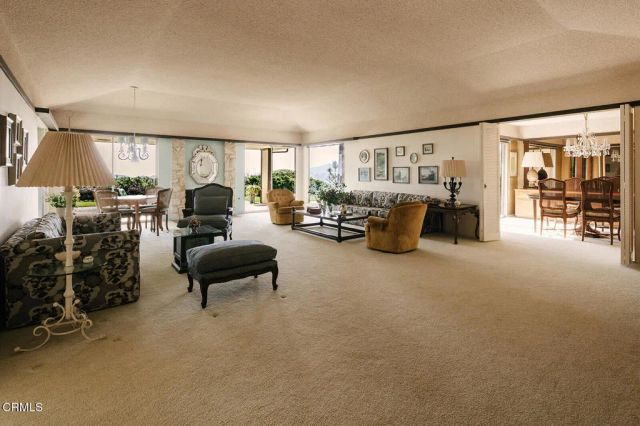 5703 Catherwood Drive, La Canada Flintridge, CA 91011